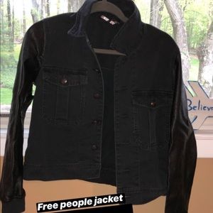 Jean jacket with leather sleeves